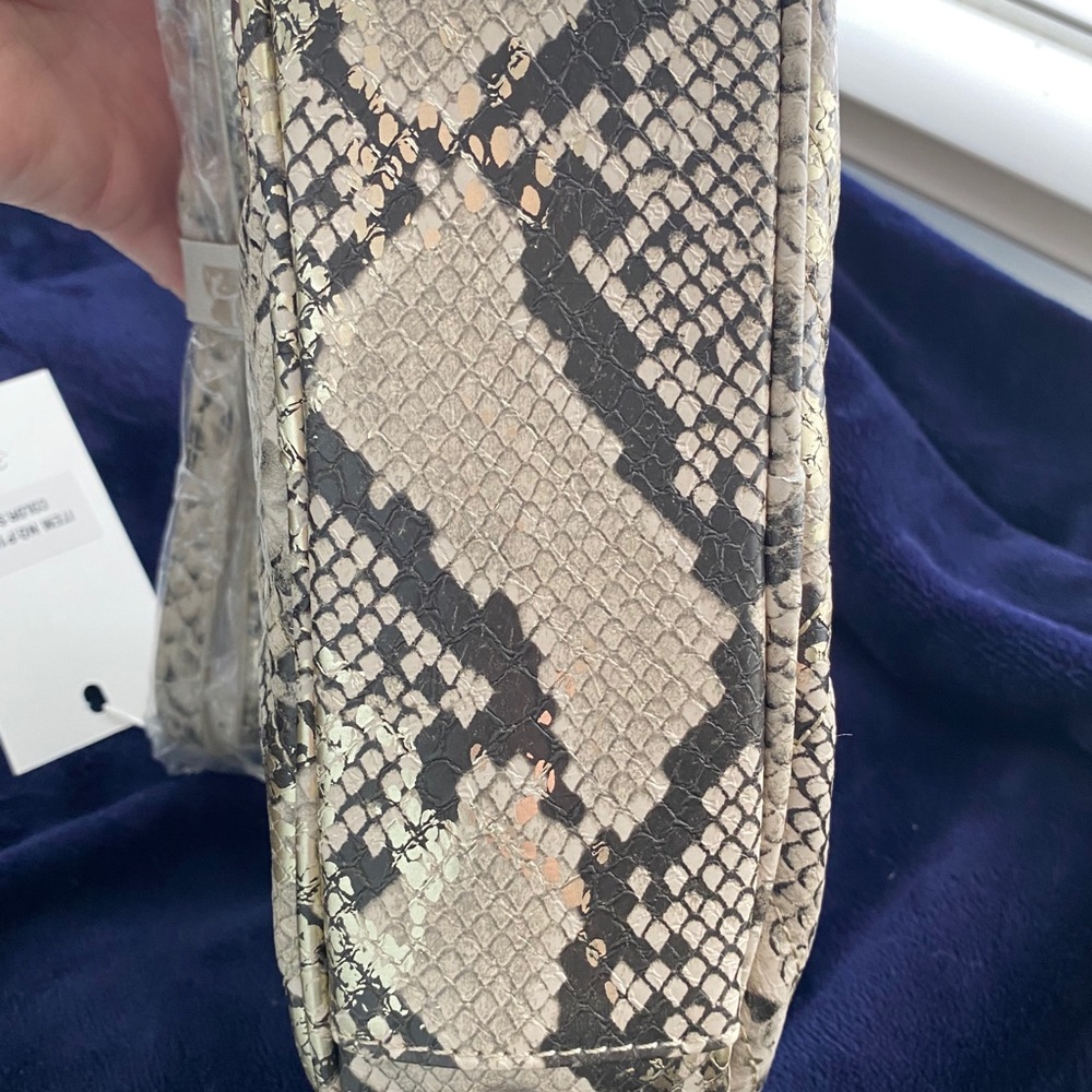 Python Print Camera Style Bag With Strap - image 8